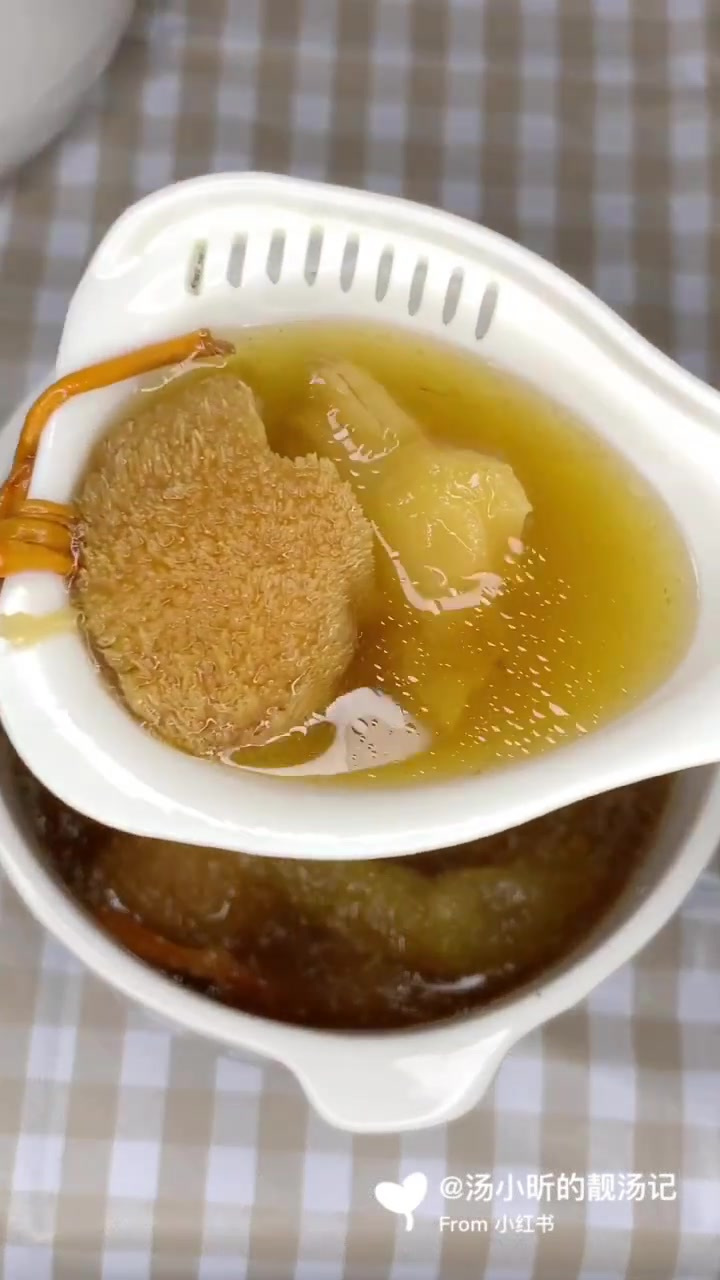 喝汤吗?养胃又好喝的那种~猴头菇竹荪养胃汤