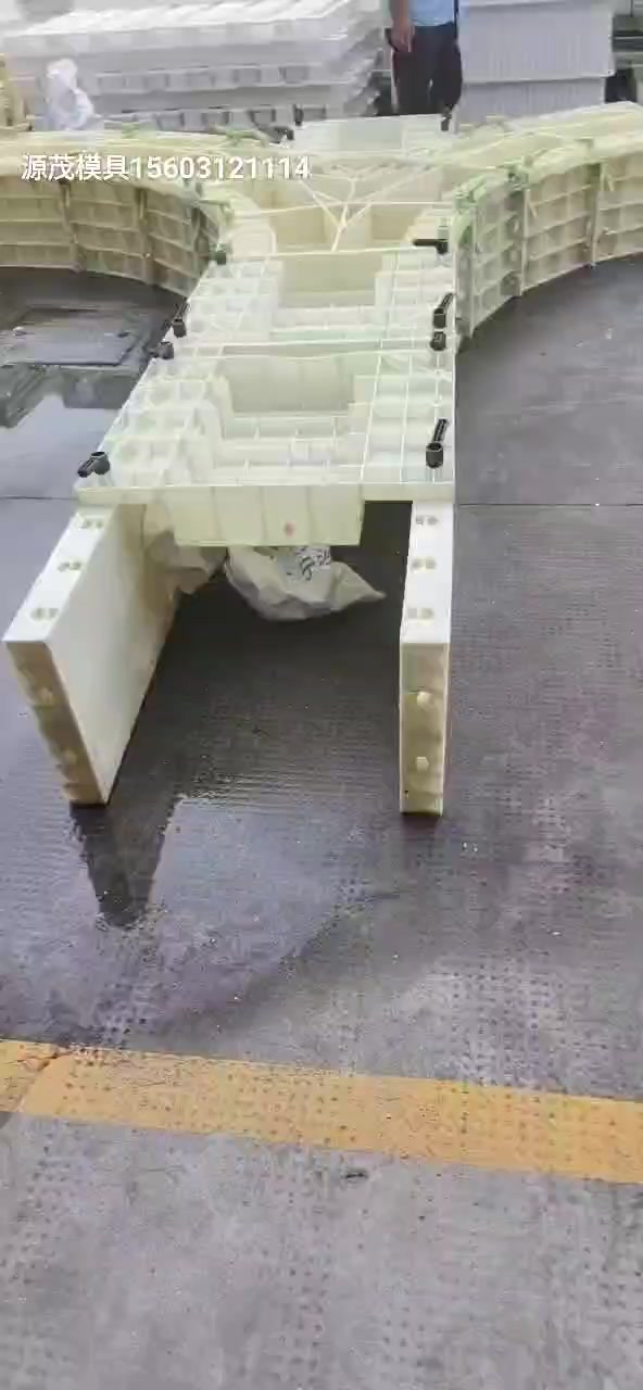 拱形护坡砖模具骨架护坡模具厂家批发拱形骨架护坡钢模具
